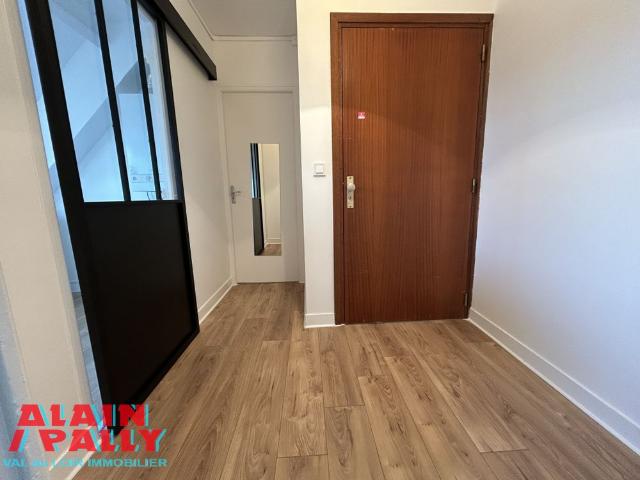 Location Appartement 2 pièces 31m² CHATEAUDUN 28200