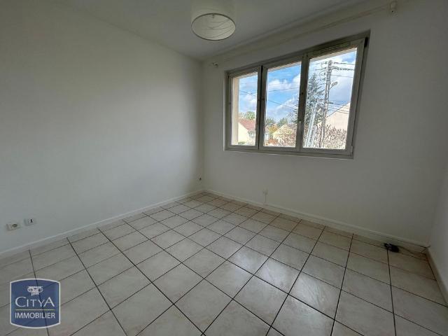 Location Appartement 2 pièces 31m² OLLAINVILLE 91340
