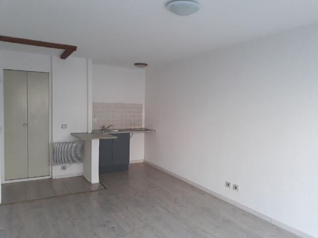 Location Appartement 2 pièces 31m² SETE 34200