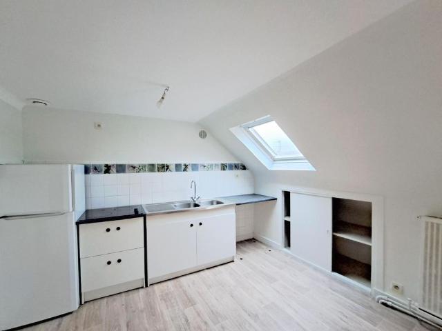 Location Appartement 2 pièces 31m² TOURS 37000