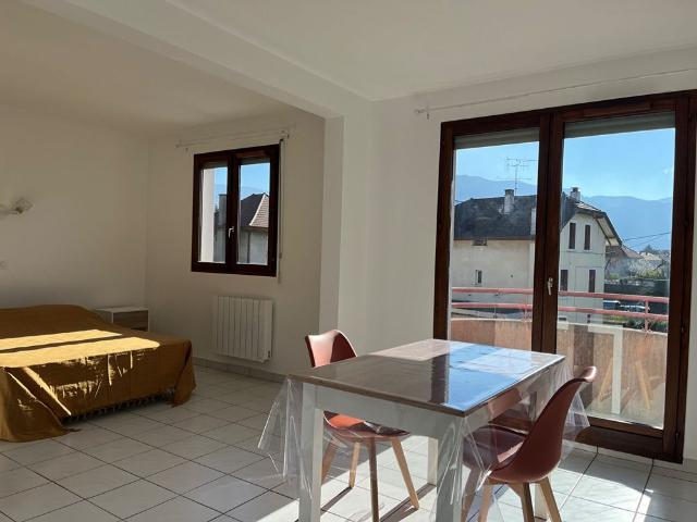 Location appartement 2 pièces, 32.00m², Annecy