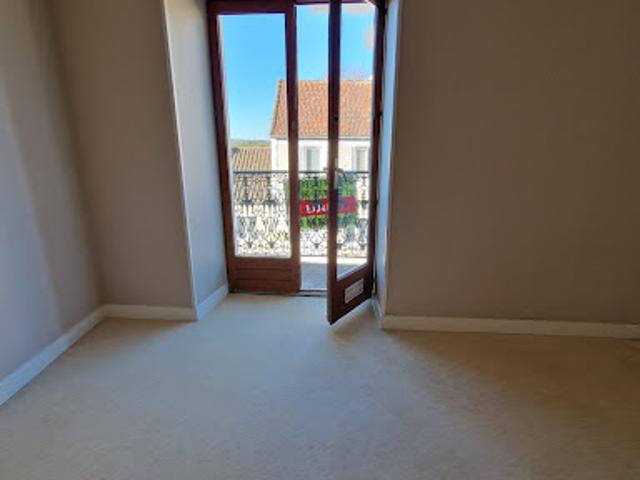 Location Appartement 2 pièces 32 m2 Thenon