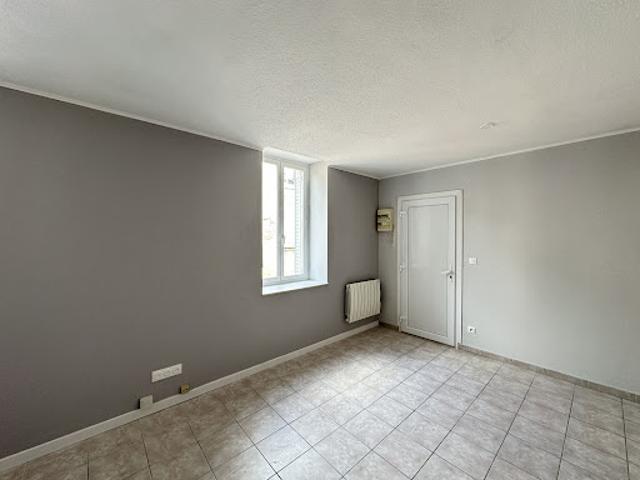 Location Appartement 2 pièces 32 m2 Cluny