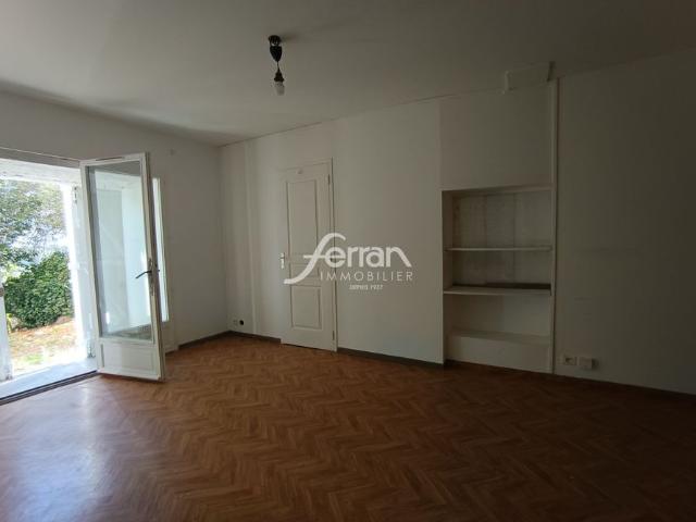 Location Appartement 2 pièces 32m² CALLAS 83830