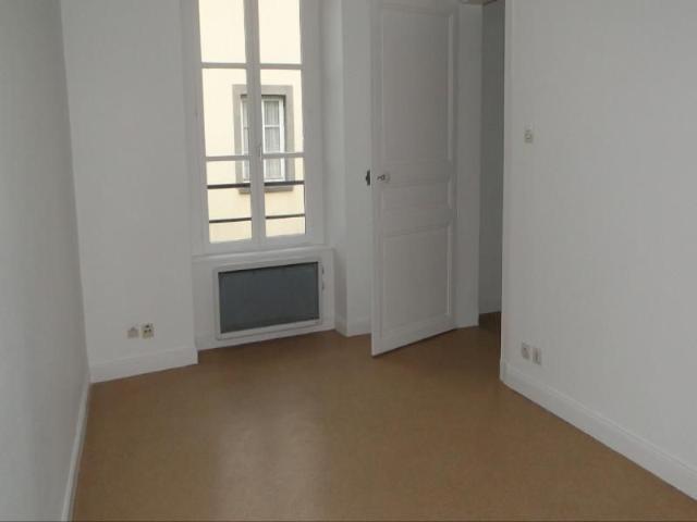 Location Appartement 2 pièces 32m² CLERMONT FERRAND 63000