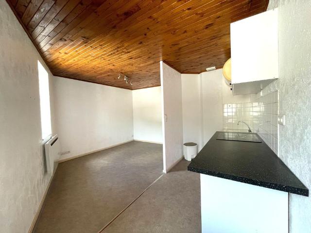 Location Appartement 2 pièces 32m² ST VALLIER 26240