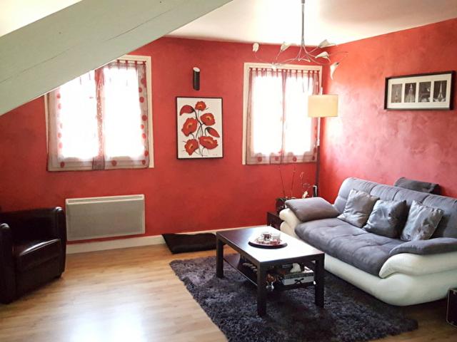 Location appartement 2 pièces, 32.27m², Sainte Geneviève des Bois