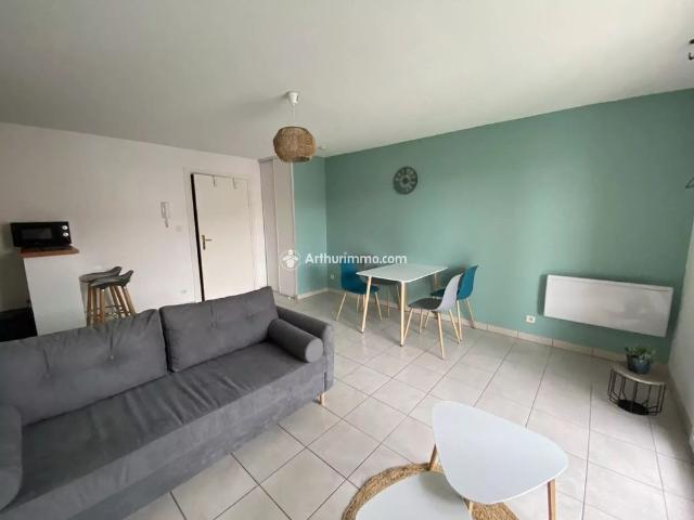 Location Appartement 2 pièces 37 m2 à Millau