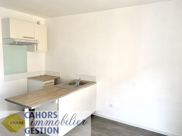 Location Appartement 2 pièces 37m² CATUS 46150