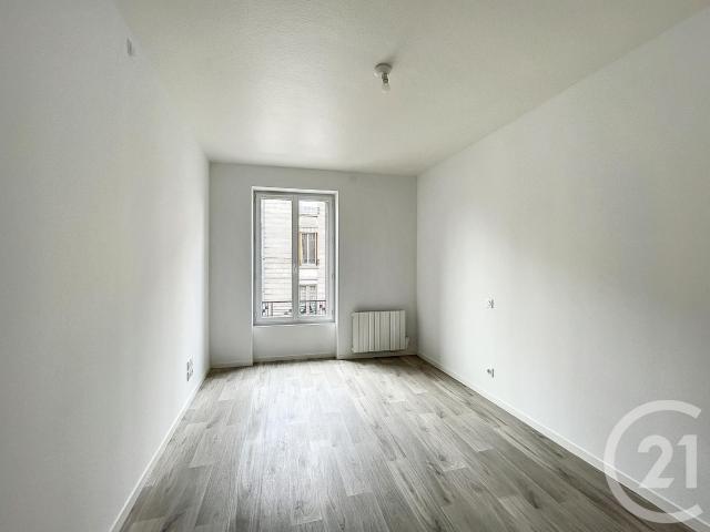 Location Appartement 2 pièces 37m² CLERMONT FERRAND 63000