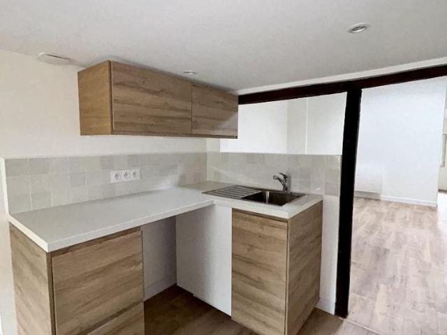 Location Appartement 2 pièces 37m² ANGOULEME 16000
