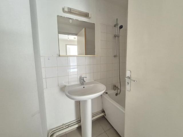 Location Appartement 2 pièces 37m² ARRAS 62000