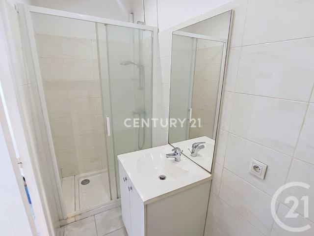 Location Appartement 2 pièces 37m² AUBAGNE 13400