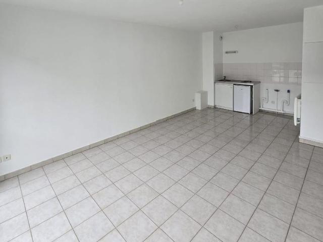 Location Appartement 2 pièces 37m² BAUME LES DAMES 25110
