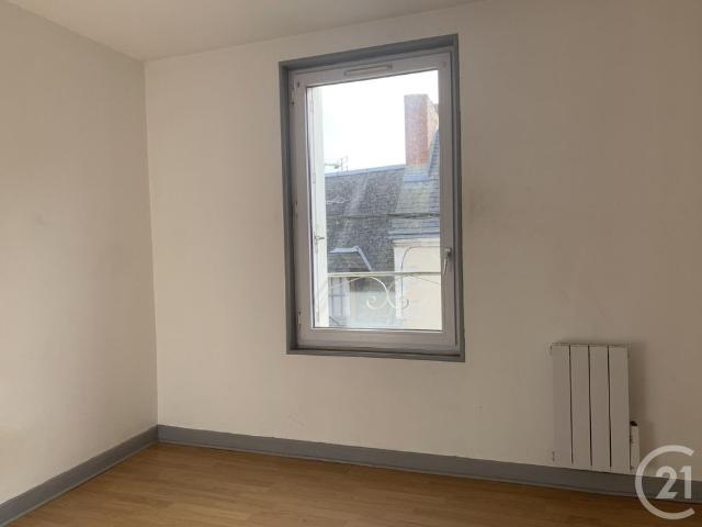 Location Appartement 2 pièces 37m² ISSOUDUN 36100