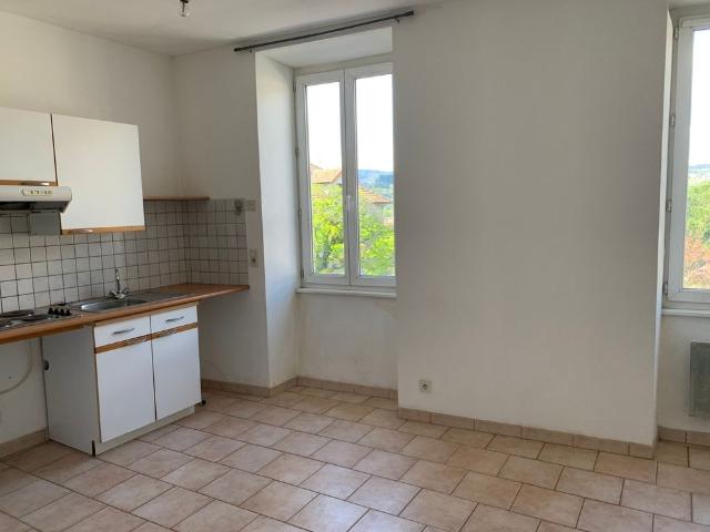 Location Appartement 2 pièces 37m² JOYEUSE 07260