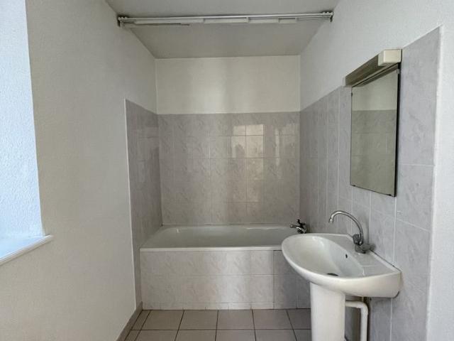 Location Appartement 2 pièces 37m² MALZEVILLE 54220