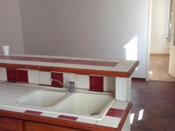 Location Appartement 2 pièces 37m² ST MAXIMIN LA STE BAUME 83470