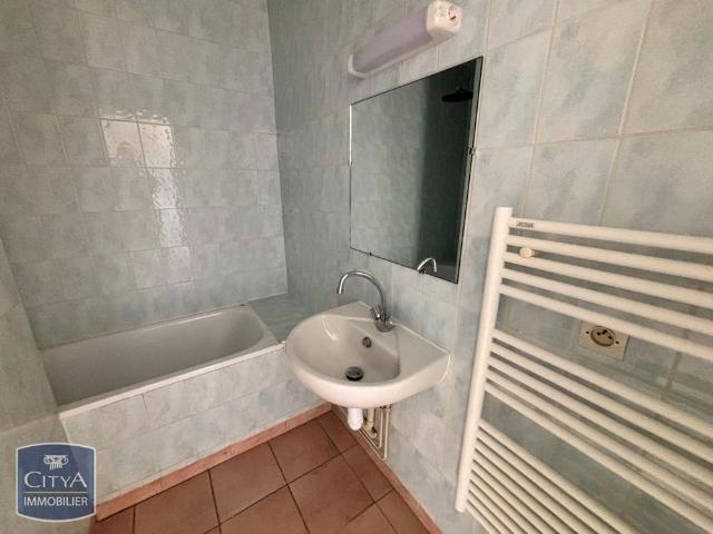 Location Appartement 2 pièces 37m² ST VALERY EN CAUX 76460