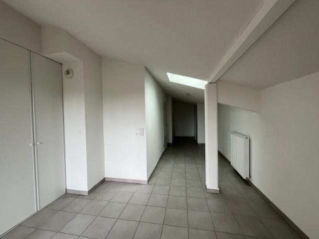 Location Appartement 2 pièces 37m² ROQUES 31120