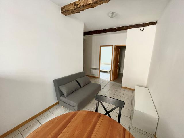 Location appartement 2 pièces, 34.12m², Samatan