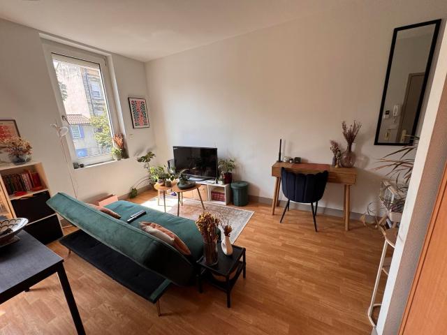 Location appartement 2 pièces 34 m² à Agen 47000