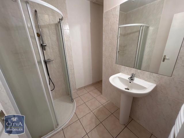 Location Appartement 2 pièces 34m² LE CHAMBON FEUGEROLLES 42500
