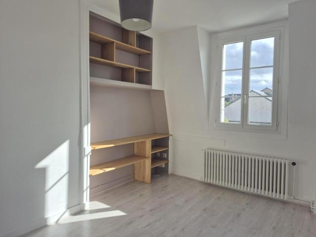Location Appartement 2 pièces 34m² TOURS 37000