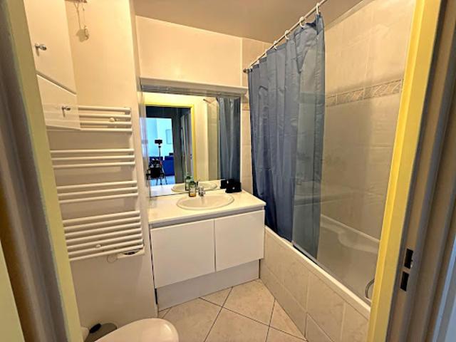 Location Appartement 2 pièces 35.26 m2 Marseille 8ème