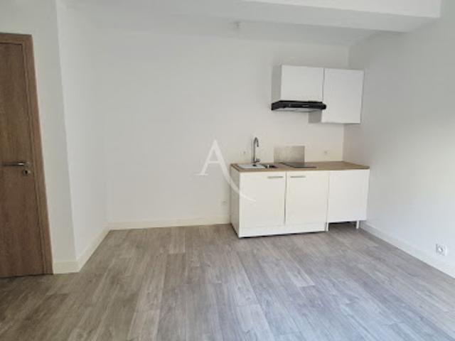 Location Appartement 2 pièces 35 m2 Saint Jean d'Angély