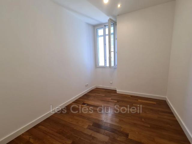 Location appartement 2 pièces 35 m² Bandol