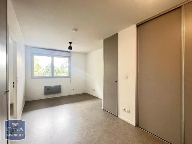 Location Appartement 2 pièces 35m² CALUIRE ET CUIRE 69300