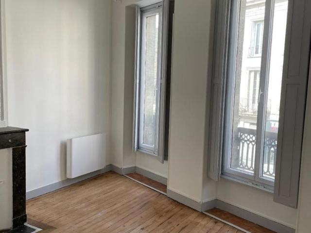 Location Appartement 2 pièces 35m² BORDEAUX 33000