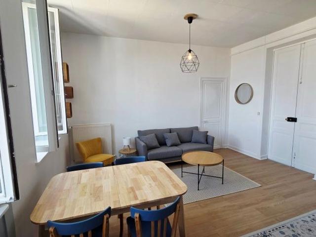 Location Appartement 2 pièces 35m² ORLEANS 45000
