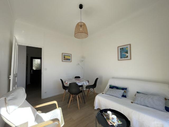 Location Appartement 2 pièces 35m² LE LAVANDOU 83980