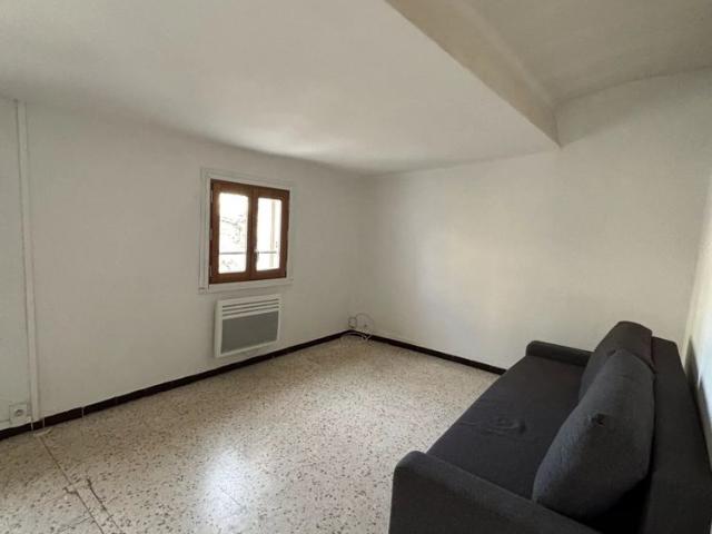 Location Appartement 2 pièces 35m² NIMES 30000