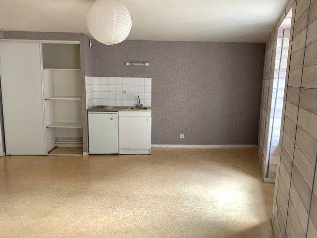 Location Appartement 2 pièces 35m² USSEL 19200