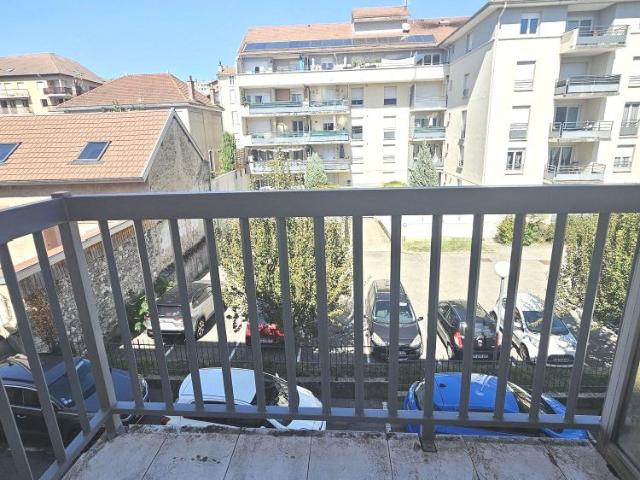Location Appartement 2 pièces 35m² VOIRON 38500