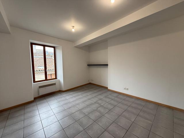 Location appartement 2 pièces, 36.70m², Limoux