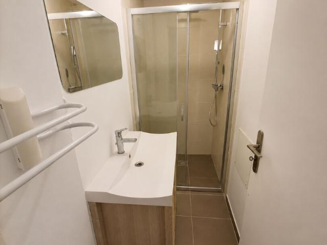 Location appartement 2 pièces, 36.75m², Clermont Ferrand