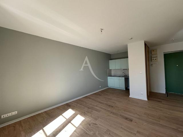 Location appartement 2 pièces, 36.88m², Jonzac