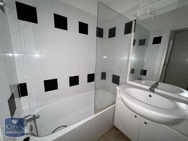 Location Appartement 2 pièces 36m² BRIVE LA GAILLARDE 19100