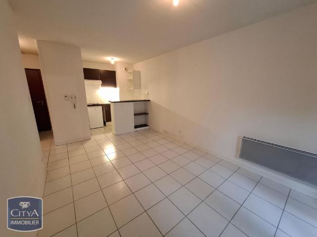 Location Appartement 2 pièces 36m² LAYRAC 47390