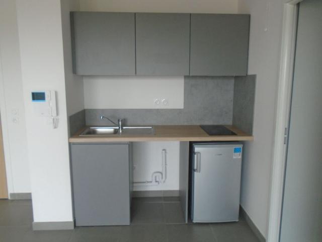 Location Appartement 2 pièces 36m² LA LONDE LES MAURES 83250