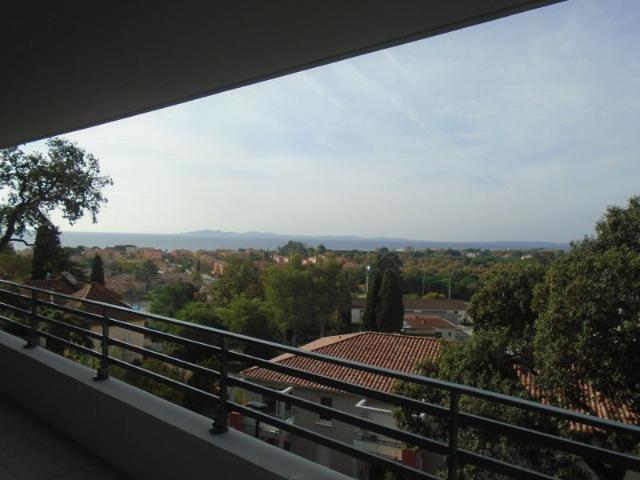 Location Appartement 2 pièces 36m² LA LONDE LES MAURES 83250