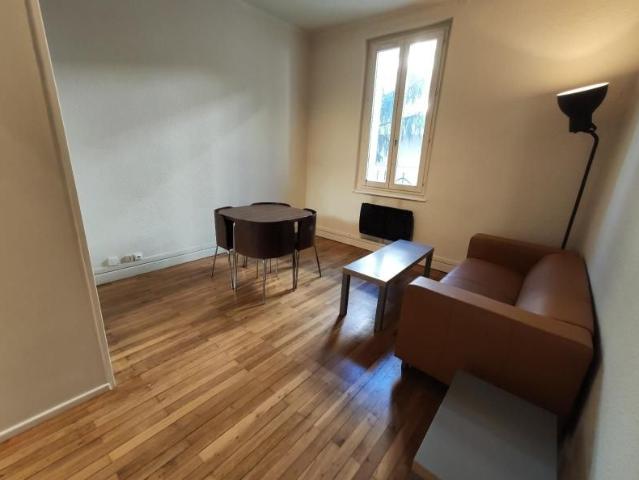 Location Appartement 2 pièces 36m² LYON 8ème