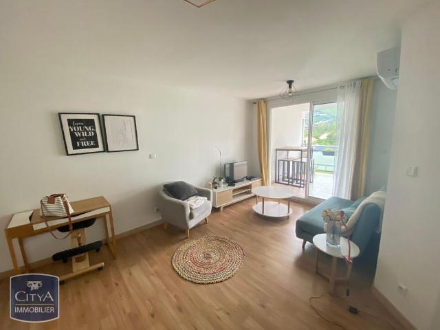 Location Appartement 2 pièces 36m² ST DENIS 97400