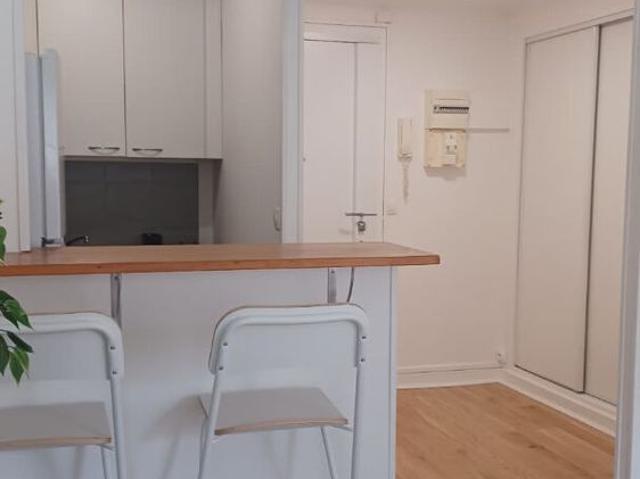 Location appartement 2 pièces, 38.28m², Versailles