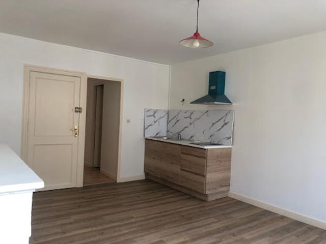 Location Appartement 2 pièces 38.2 m2 Tonnay Charente