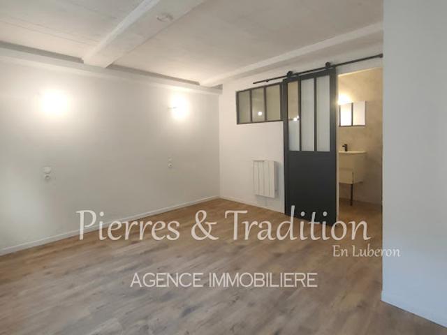 Location Appartement 2 pièces 38 m2 Apt